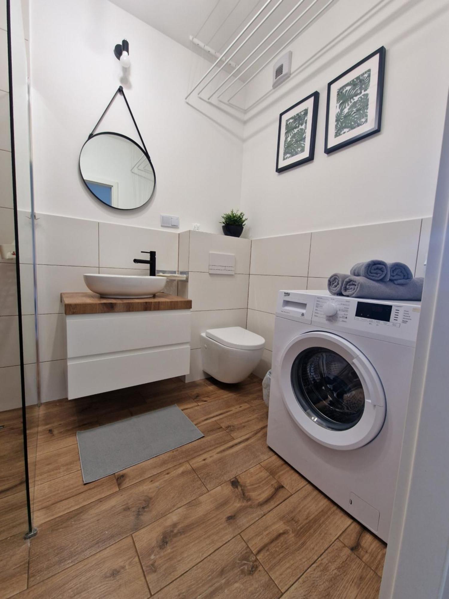 60 - Apartamenty Siedlce - Nowy Apartament W Centrum Przy Ul 3 Maja 51A Exteriör bild